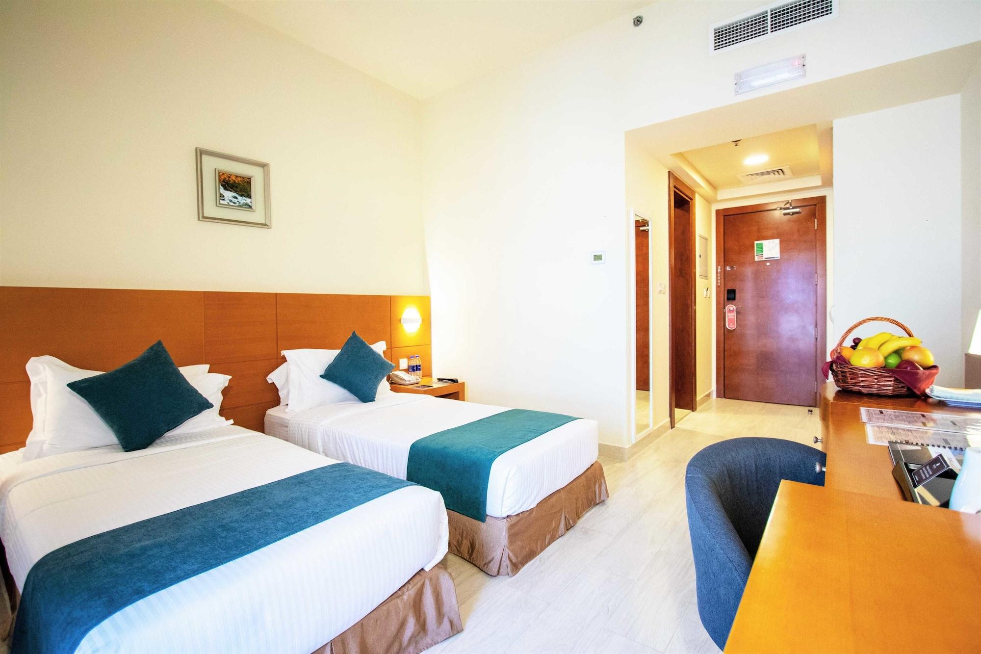 Bm Acacia Hotel And Apartments Resü'l-Hayme Dış mekan fotoğraf